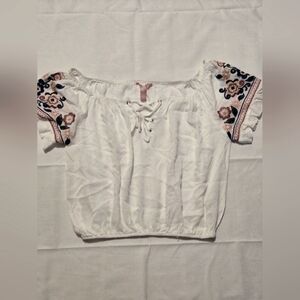 Chelsea And Violet Crop Top